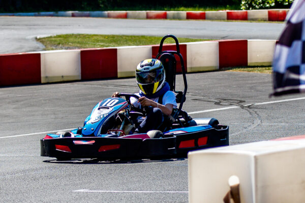KARTING JUNIOR 10MN : DE 7 À 13 ANS – Image 2