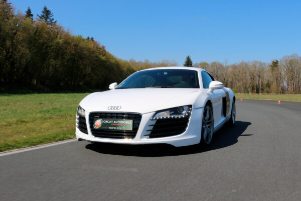 AUDI R8 V8 (420ch) – Image 2