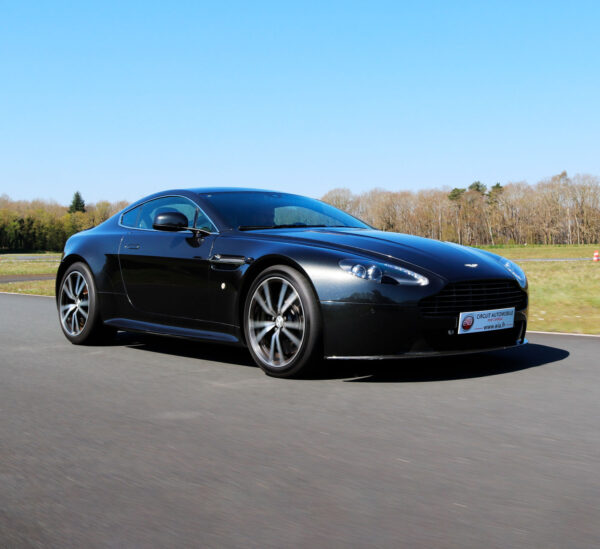Aston Martin V8 Vantage (420ch)